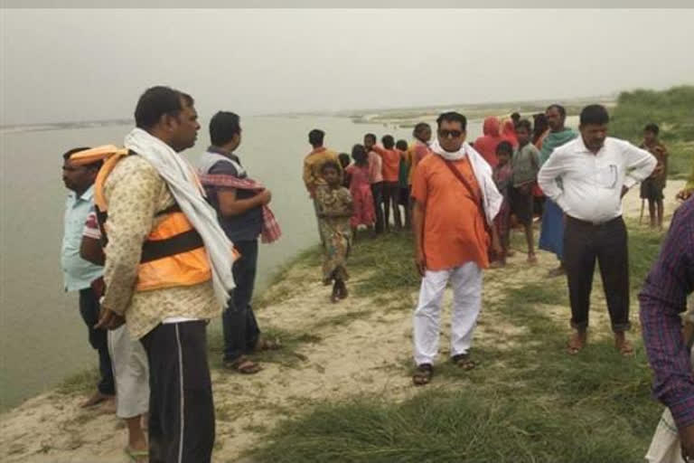 dead body found of girl drowned in Ganga river in Sahibganj