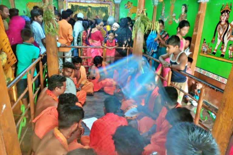 bhajan-by-hindus-in-kanakagiri-dargah