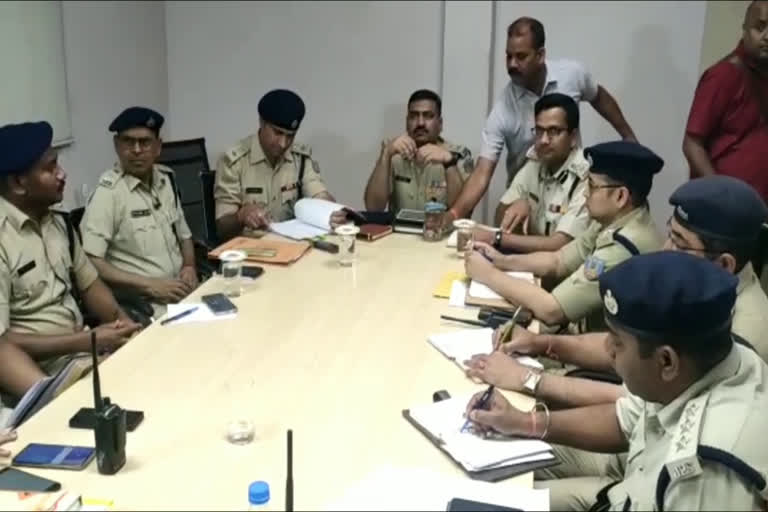 ig-meeting-with-police-officers-regarding-ram-navami-in-ranchi