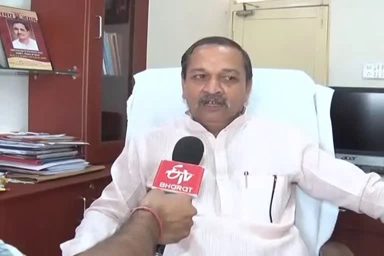 Minister Om Prakash Sakhlecha statement on rising prices of petrol and diesel