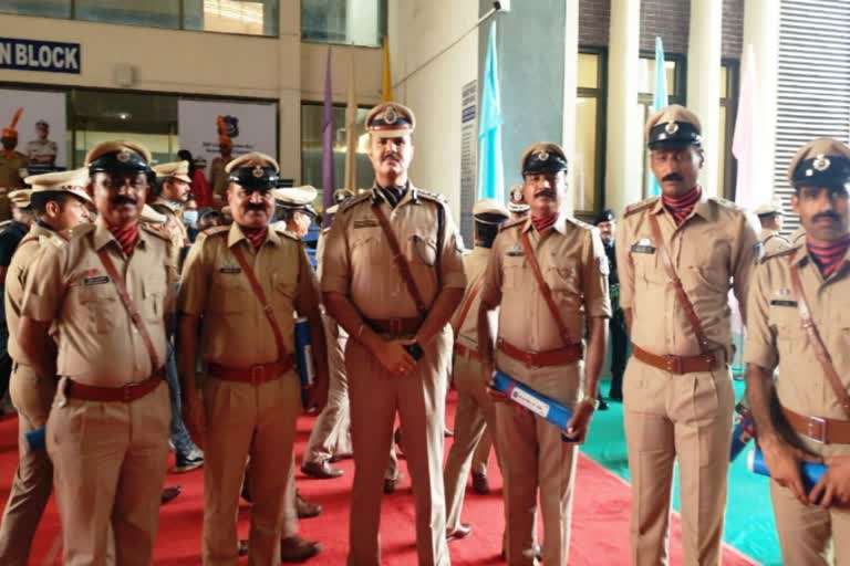 Gujarat Police Award: DGPએ પોરબંદરના 3 પોલીસ અધિકારીને એવોર્ડથી કર્યા સન્માનિત