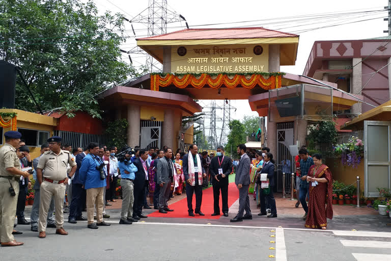 lok-sabha-speaker-inaugurates-icpa-conference-in-guwahati