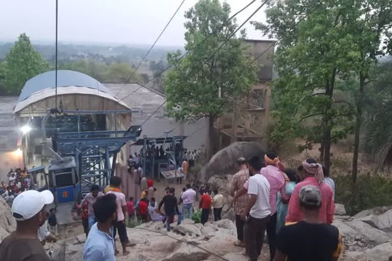 ദിയോഘറിലെ തിര്‍ക്കുട്ട് പര്‍വതമേഖല  trikut hills ropeway  trikut hills ropeway accident  Jharkhand ropeway accident  ദിയോഗര്‍ കേബിള്‍ കാര്‍ അപകടം  ജാര്‍ഖണ്ഡ് കേബിള്‍ കാര്‍ അപകടം