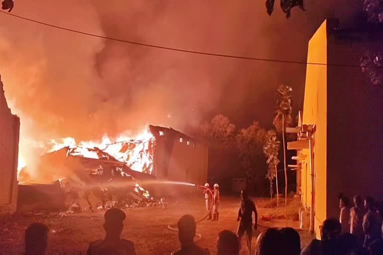 tesco-warehouse-a-huge-fire-broke-out-at-geesukonda-mandal-dharmaram-in-warangal-district