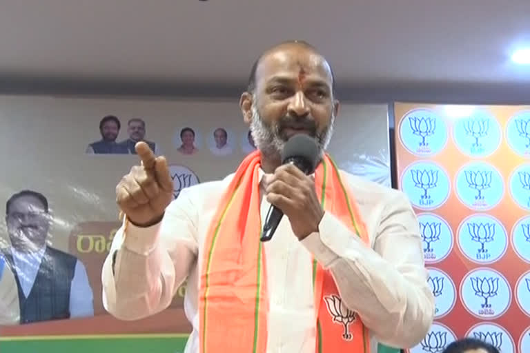 bjp leader bandi sanjay comments on cm kcr about  Injustice to bc community