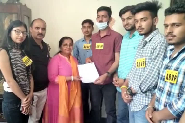 ABVP submitted a memorandum to the Vice Principal