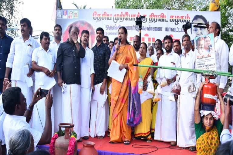 பெண் உறுப்பினர்களுக்கு மட்டும் பதவியில் உரிமை ; கணவர்களுக்கு உரிமை இல்லை -  பிரேமலதா விஜயகாந்த்