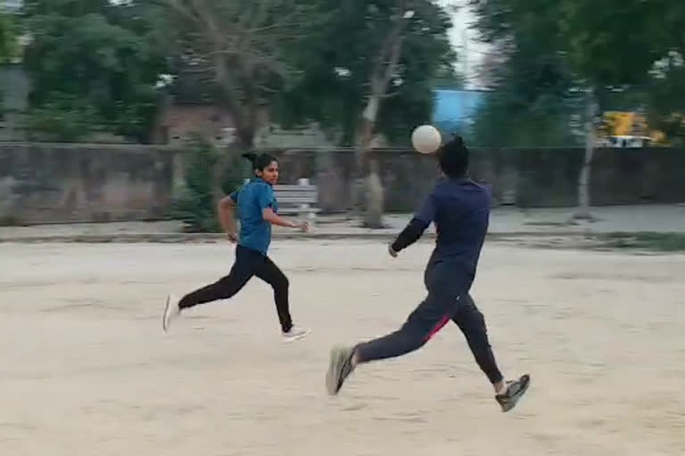 two daughters national level handball-players