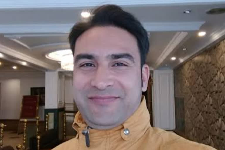 Kashmiri Dr Suhail Mir joins the Afghanistan Cricket team as a physiotherapist