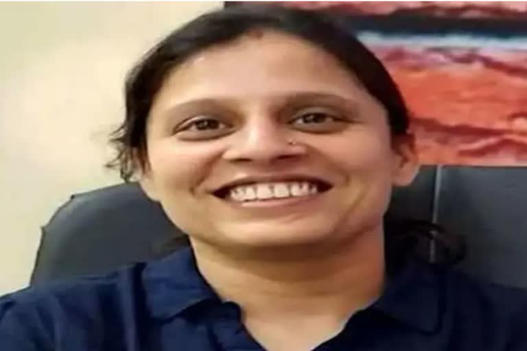 Associate Professor Dr. Nidhi Uniya