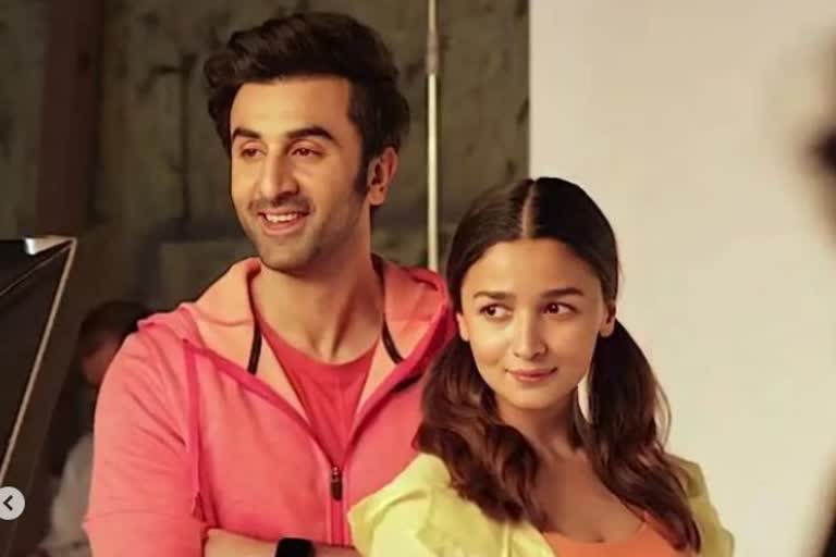 Alia Bhatt Ranbir Kapoor wedding  Ranbir Alia marriage  Alia Bhatt married Ranbir Kapoor  Alia Bhatt married Ranbir Kapoor  ਰਣਬੀਰ ਆਲੀਆ ਦਾ ਵਿਆਹ  ਆਲੀਆ ਭੱਟ ਰਣਬੀਰ ਕਪੂਰ ਦਾ ਵਿਆਹ  ਆਲੀਆ ਭੱਟ ਰਣਬੀਰ ਕਪੂਰ ਦੇ ਵਿਆਹ ਦੀ ਤਰੀਕ  ਰਣਬੀਰ ਕਪੂਰ ਦੀ ਬਰਾਤ  ਕਪੂਰ ਪਰਿਵਾਰ ਦੀਆਂ ਸਾਰੀਆਂ ਔਰਤਾਂ  ਰਣਬੀਰ ਕਪੂਰ ਆਲੀਆ ਭੱਟ  ਆਲੀਆ ਭੱਟ ਦੇ ਕਹਿਣ 'ਤੇ ਰਣਬੀਰ ਕਪੂਰ  ਰਣਬੀਰ ਕਪੂਰ ਨੂੰ ਕਰਨਾ ਪਵੇਗਾ ਇਹ ਕੰਮ  RANBIR KAPOOR WILL MAKE DEBUT ON SOCIAL MEDIA  ALIA BHATT  RANBIR KAPOOR