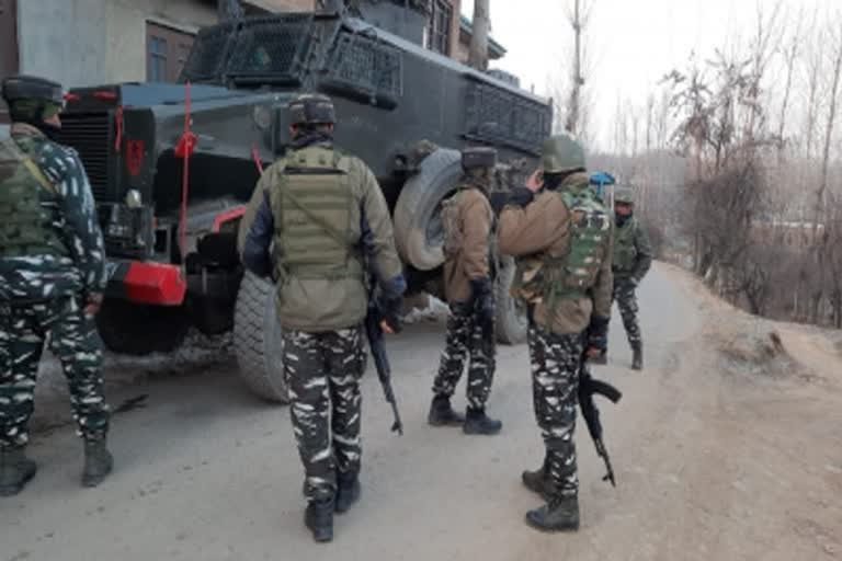 Encounter breaks out in south Kashmir's Shopian