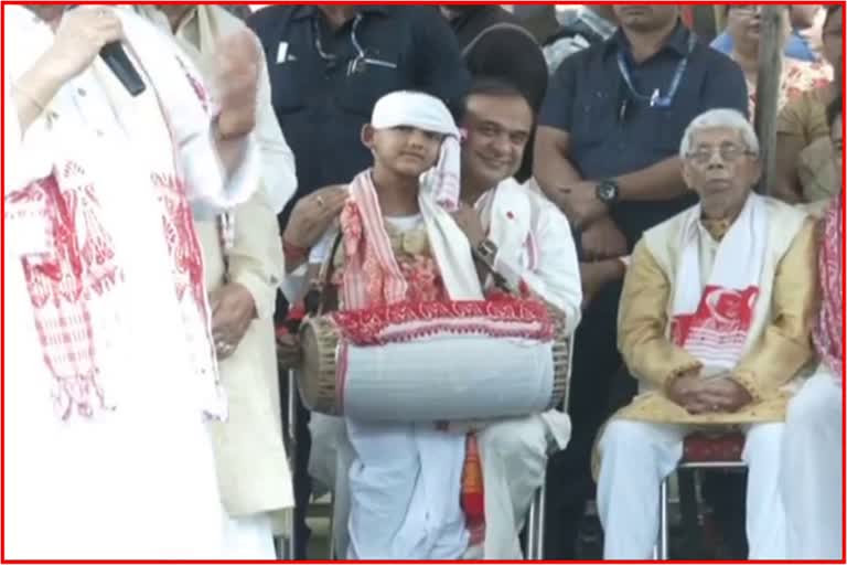 cm-present-at-guwahati-bihu-sanmilani