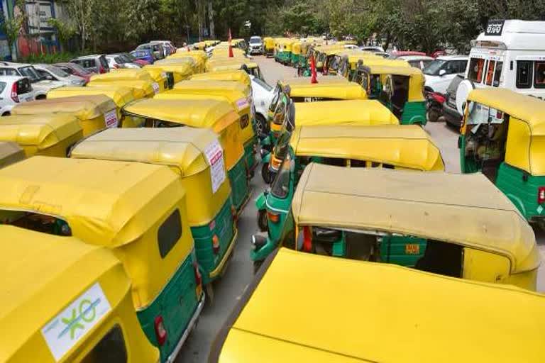 CNG price hike in new delhi  Auto cab drivers strike in delhi  compressed natural gas price hike  പ്രകൃതിവാതക വിലവർധന  ഡൽഹി സിഎൻജി വിലവർധന  ഓട്ടോ ടാക്‌സി പണിമുടക്ക് ഡൽഹി