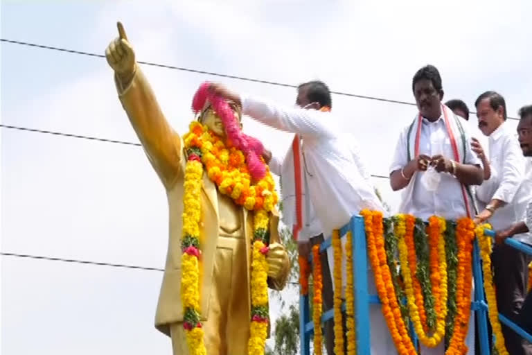 Sake Sailajanath paid tributes to Ambedkar