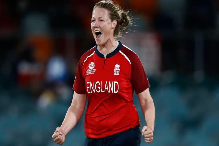 Anya Shrubsole announces retirement from international cricket  Anya Shrubsole  അനിയ ഷ്രുബ്‌സോള്‍  അനിയ ഷ്രുബ്‌സോള്‍ അന്താരാഷ്ട്ര ക്രിക്കറ്റില്‍ നിന്നും വിരമിക്കല്‍ പ്രഖ്യാപിച്ചു