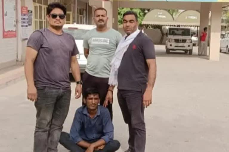 stf arrested car thief from dehradun