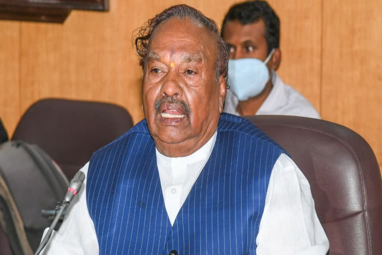 Contractor suicide case Minister KS Eshwarappa resigns  Karnataka Minister KS Eshwarappa resigns after Contractor suicide case  Rural Development and Panchayat Raj Minister KS Eshwarappa resigns  കർണാടക കരാറുകാരന്‍റെ ആത്മഹത്യ  പ്രതിഷേധങ്ങൾക്കൊടുവിൽ രാജിവച്ച് മന്ത്രി കെ എസ് ഈശ്വരപ്പ  ഗ്രാമവികസന പഞ്ചായത്ത് രാജ് മന്ത്രി കെ എസ് ഈശ്വരപ്പ രാജിവച്ചു  കരാറുകാരൻ സന്തോഷ് കെ പാട്ടീൽ ആത്മഹത്യ