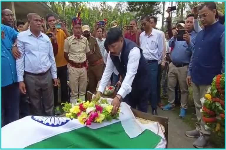 last-rites-of-former-minister-binod-gowala-at-sarupathar-in-golaghat