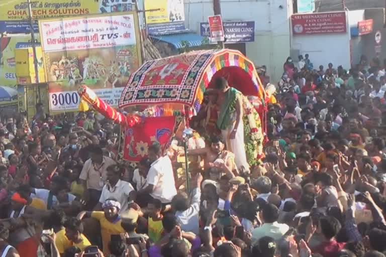 kallazhagar-ethir-sevai-in-chithirai-festival வாறாரு... வாறாரு... அழகர் வாறாரு... - எதிர் கொண்டு அழைத்த மதுரை மக்கள்