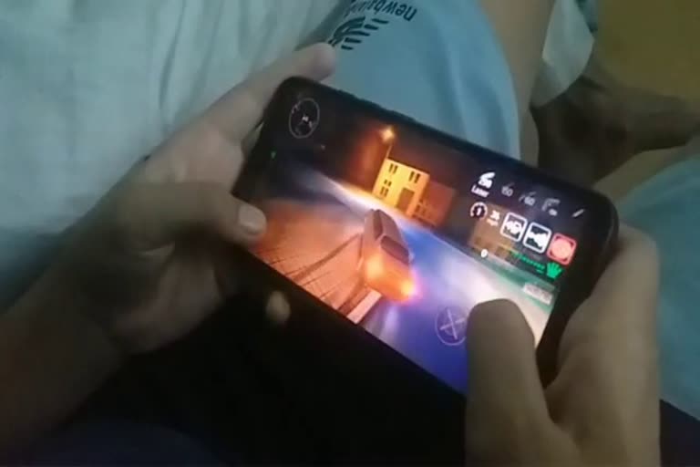 mobile game craze increased