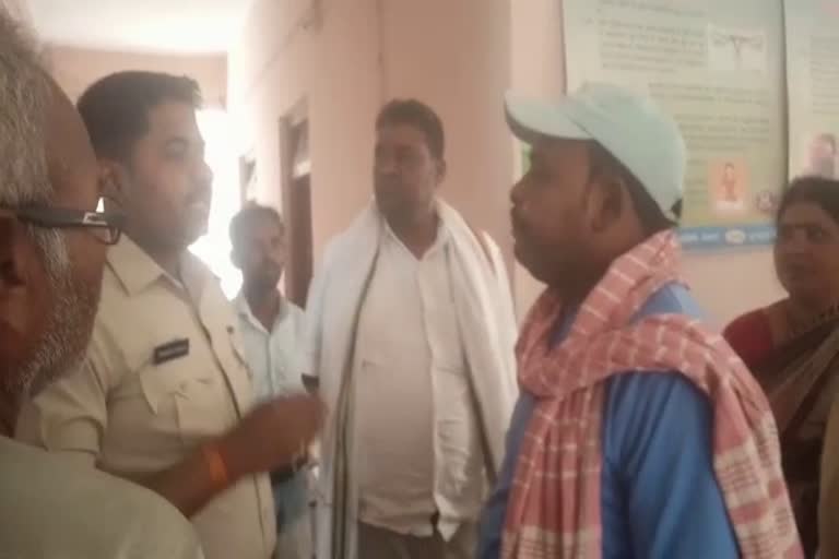 prisoner-in-tenughat-jail-bokaro-dies-family-members-create-ruckus