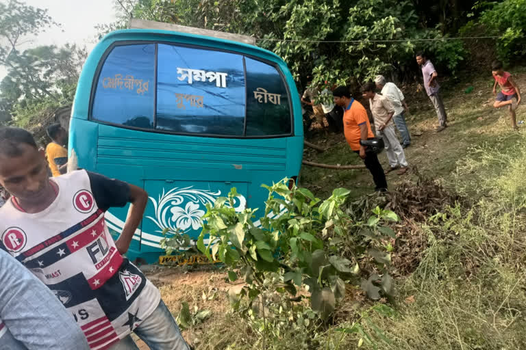 Bus Lost Control and Overturned in Egra