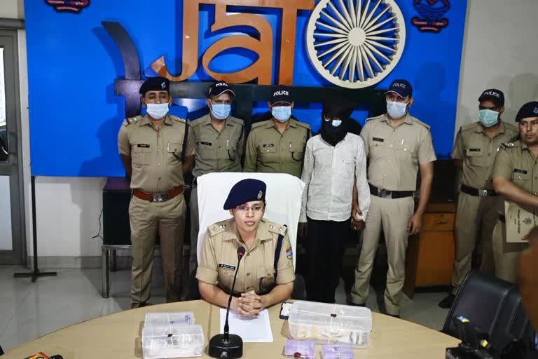 doon-police-arrested-the-accused-from-saharanpur-in-the-case-of-thefts-taking-place-in-the-closed-house