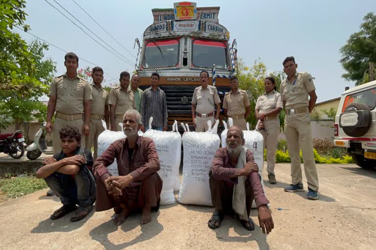 ୧୨ଲକ୍ଷରୁ ଉର୍ଦ୍ଧ୍ବ ଟଙ୍କାର ଗଞ୍ଜେଇ ଜବତ; ତିନି ଗିରଫ