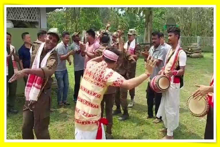 kaziranga-national-park-forest-workers-celebrating-rongali-bihu