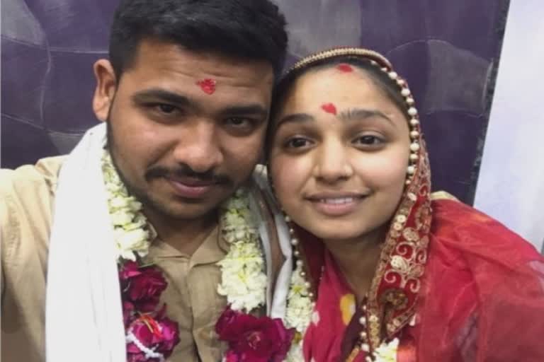 Crime in Ahmedabad: કૃષ્ણનગરમાં પત્નીના પૂર્વ મંગેતરે પ્રેમ લગ્ન કરનાર યુગલને સમાધાનના બહાને બોલાવી કર્યો છરી વડે હુમલો