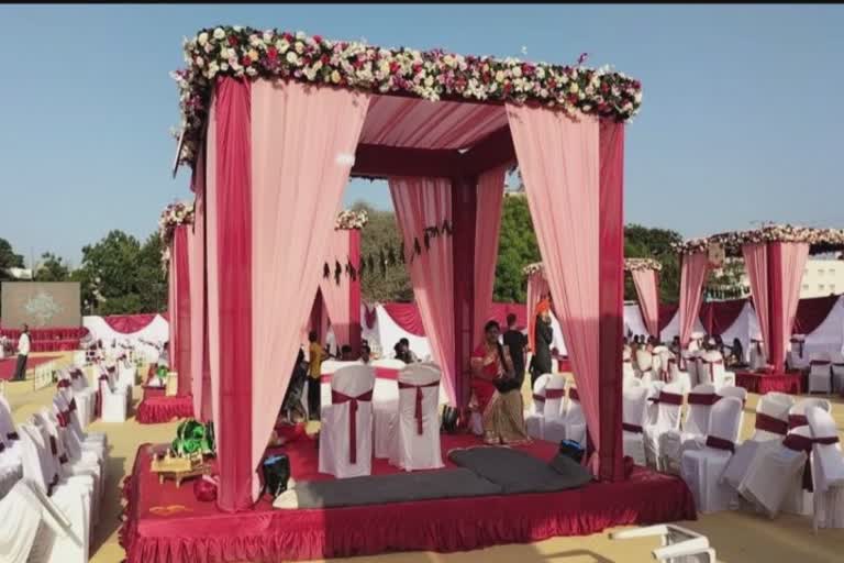 Mass wedding ceremony in Jamnagar : તપોવન ફાઉન્ડેશન દ્વારા 16 અનાથ યુવતીઓના ધામધૂમપૂર્વક લગ્ન કરાવાયાં