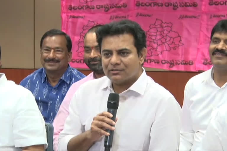 KTR on TRS Plenary: 'పార్టీ 21వ ఆవిర్భావ దినోత్సవం ఘనంగా నిర్వహించాలి'