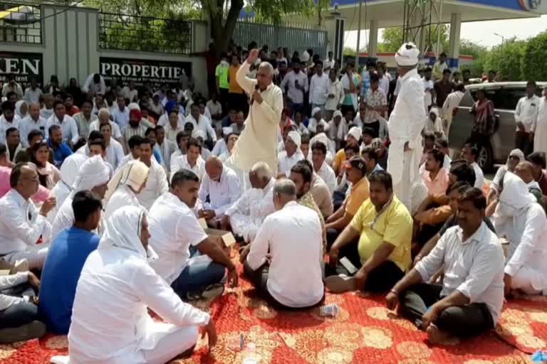 protest against toll plaza in gurugram