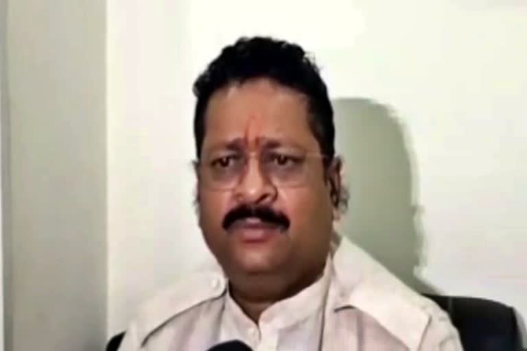 MLA  Basanagouda patil yatnal