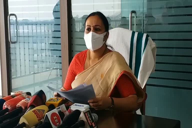 Veena George against centers false allegations on covid details  Health Minister Veena George against central government  Veena George against centers false allegations that Kerala not providing covid details  കൊവിഡ് കണക്കുകൾ നൽകുന്നില്ലെന്ന കേന്ദ്രസർക്കാർ പ്രചരണം തെറ്റ്  കൊവിഡ് കണക്കുകൾ നൽകുന്നില്ലെന്ന കേന്ദ്രത്തിന്‍റെ പ്രചരണം തെറ്റ്  കേരളം കൊവിഡ് കണക്കുകൾ നൽകുന്നില്ലെന്ന് കേന്ദ്രം  കേരളം കൊവിഡ് കണക്കുകൾ നൽകുന്നുണ്ടെന്ന് ആരോഗ്യമന്ത്രി  കേന്ദ്രസർക്കാർ ആരോപണത്തിൽ ആരോഗ്യമന്ത്രി വീണ ജോർജ്