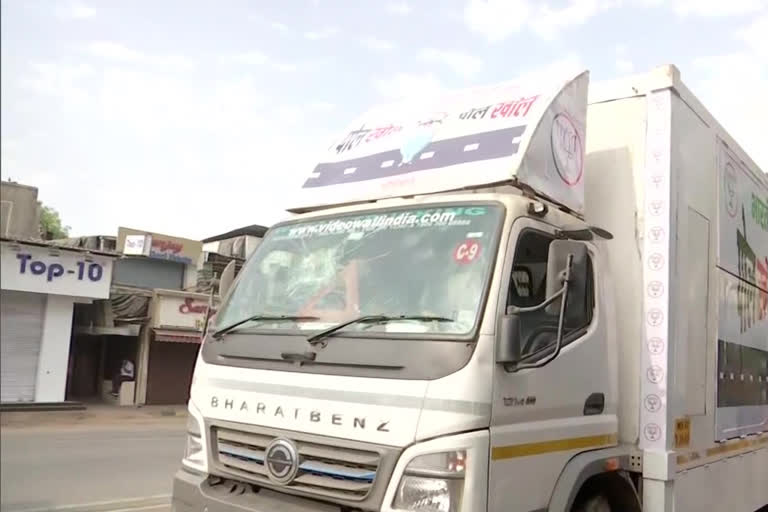 Mumbai Shiv Sena activists disrupt stage erection work damage bus ahead of BJPs Pol Khol campaign