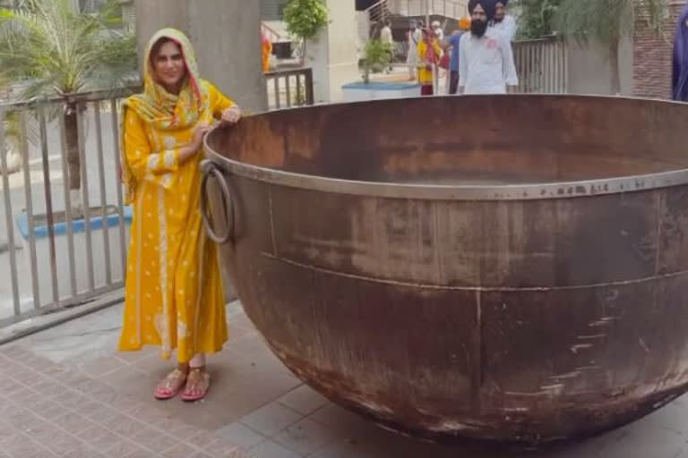 ram charan langar seva at golden temple