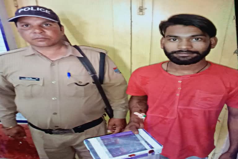 Youth arrested in Ramnagar