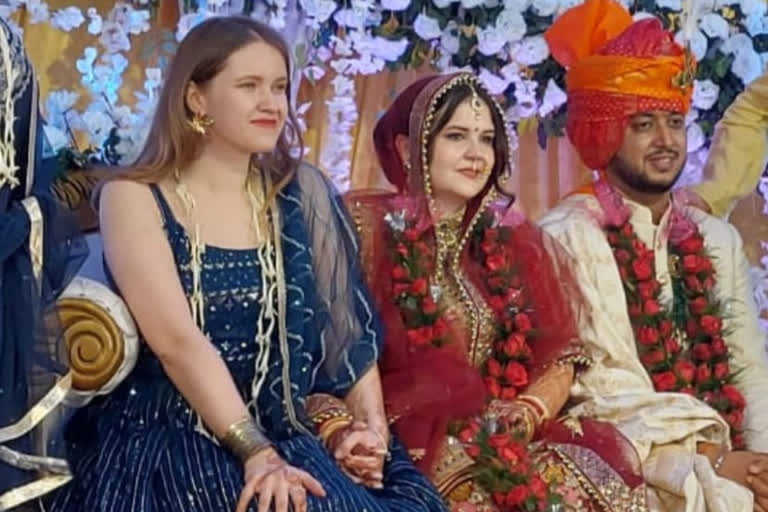 russian-navy-officer-daughter-marriage-in-hazaribag