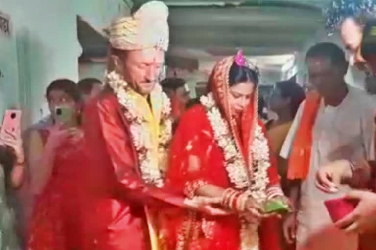 British doctor marries Indian girl