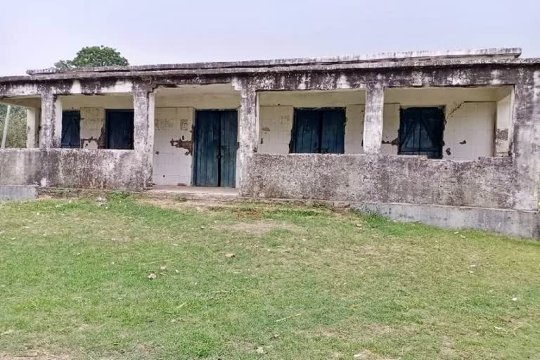 swasthya upkendra of Jamharua Panchayat sold