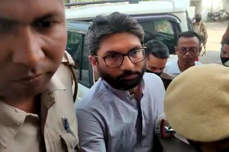jignesh-mevani-in-three-days-police-custody