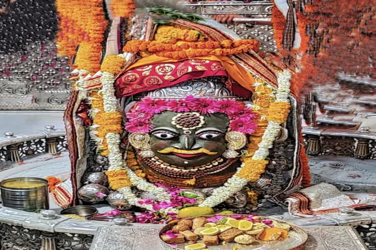 Ujjain Mahakaleshwar temple Baba Mahakal makeup on 22 April 2022