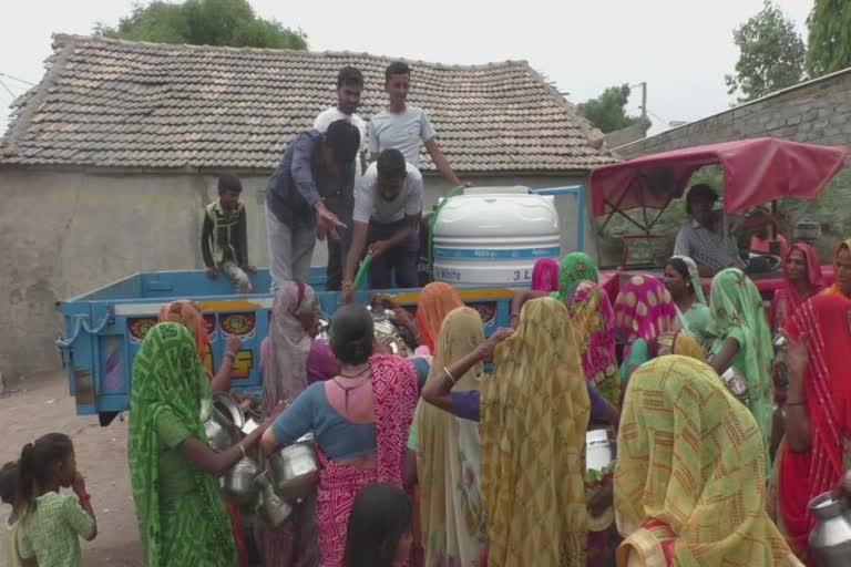 Water Scarcity in Morbi : સુનો સરકાર, આટલા બધા ગામમાં બેડાં યુદ્ધ જામ્યાંની ખબર છે?