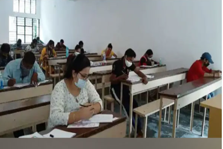 UGC  AICTE caution students against pursuing higher education in Pakistan  പാകിസ്ഥാനില്‍ നിന്നുള്ള ബിരുദങ്ങൾക്ക് ഇന്ത്യയിൽ അംഗീകാരമുണ്ടാകില്ല