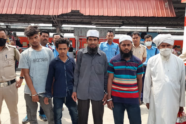 Central IB of Siliguri Detected 13 Suspected Rohingyas from NJP Station