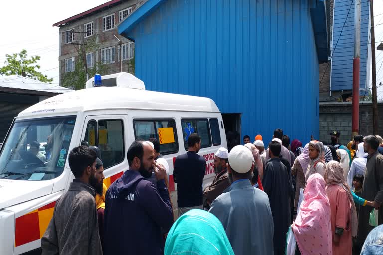 cop-electrocuted-to-death-another-injured-in-pulwama