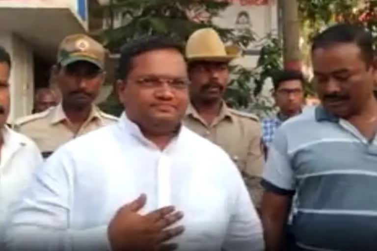 Hubballi riot Case Police arrested AIMIM corporator Nazir Ahmed Honyal