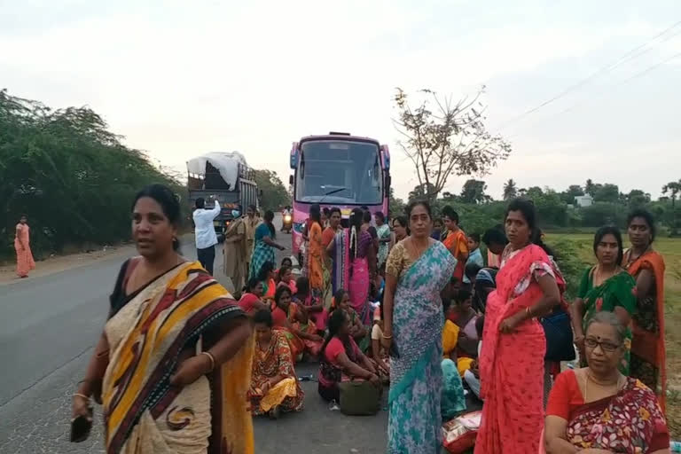 Anganwadis Protest